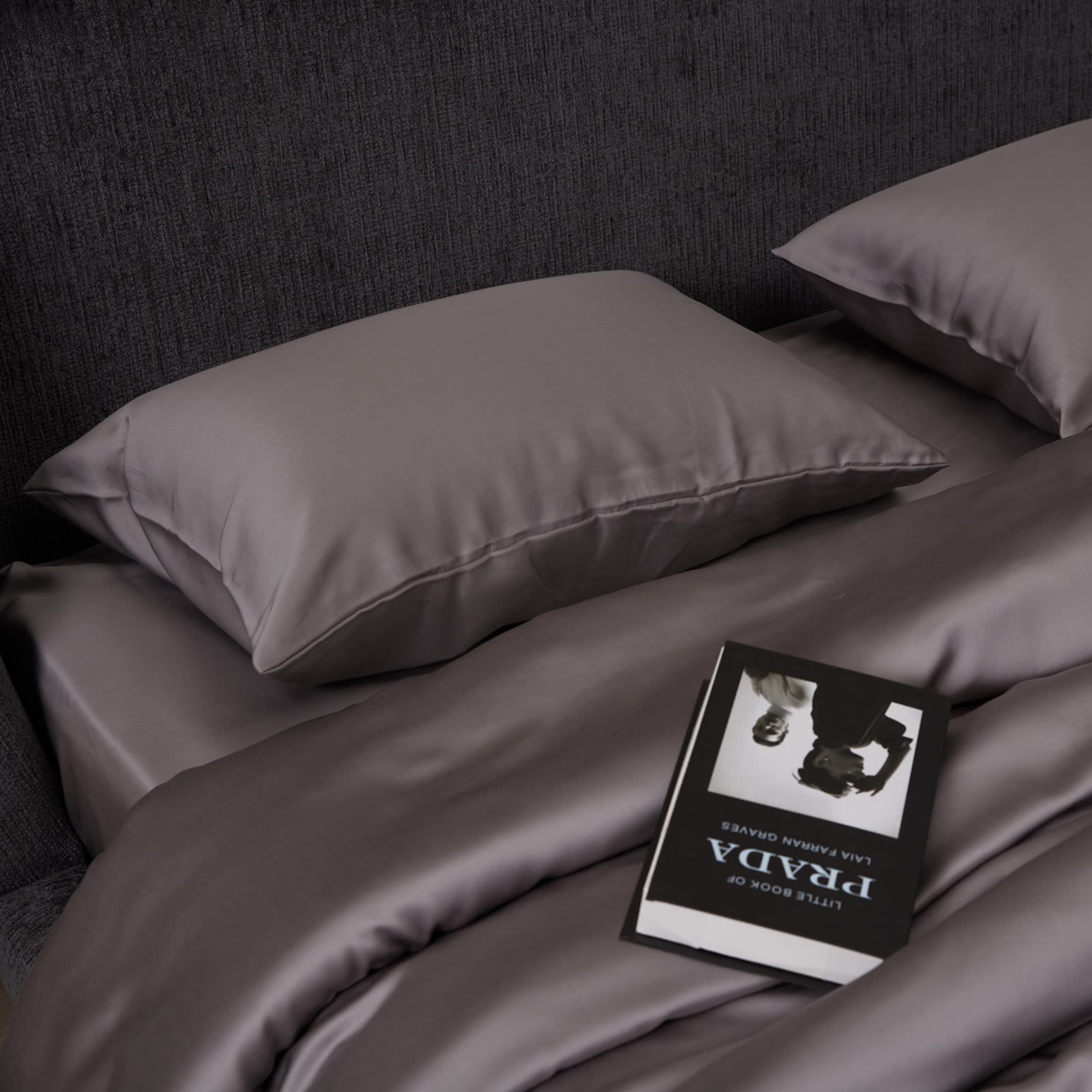 ���������� ����� ES House Roma, ���������� � ���� 25574 �. � 64 �������