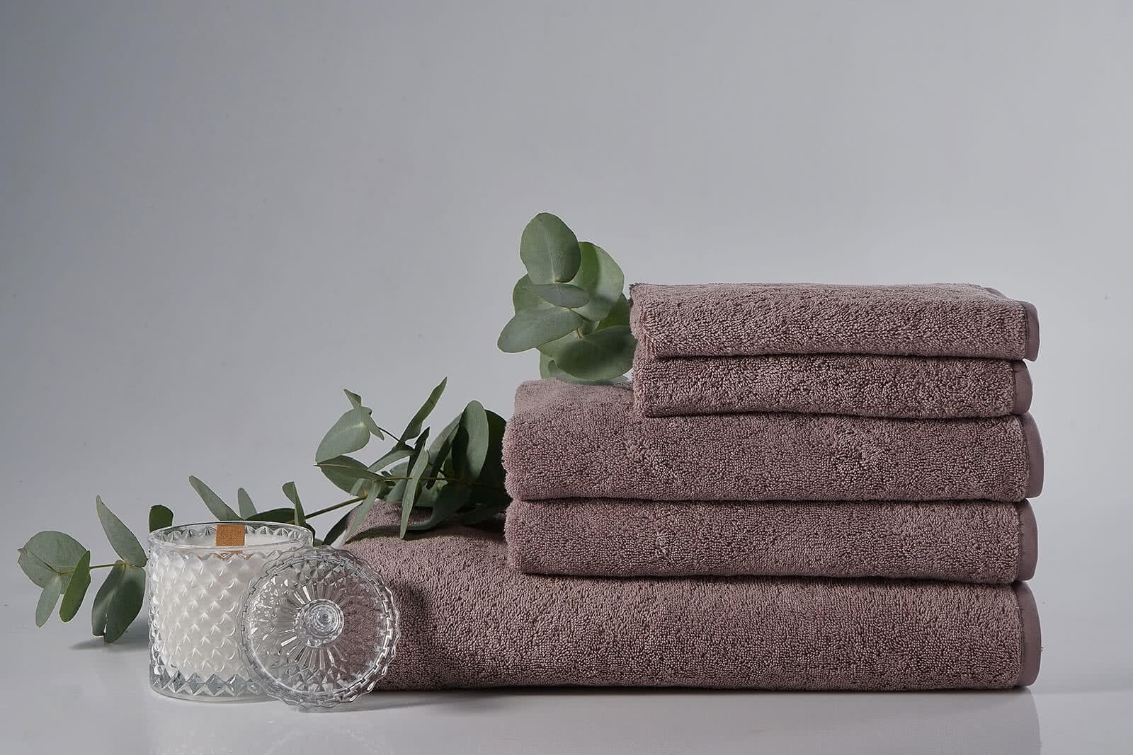 �������� �� 5-�� ��������� Claire Batiste Atelier Ile, ������� ������