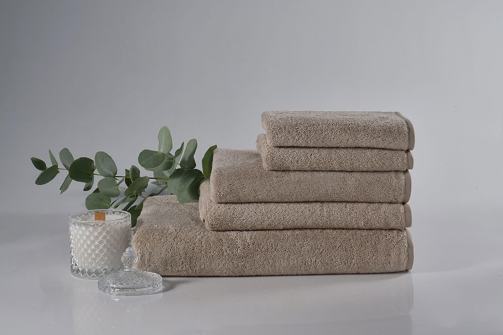 �������� �� 5-�� ��������� Claire Batiste Atelier Ile, ������ �������