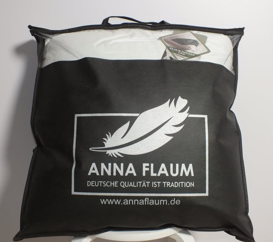 ������� Anna Flaum Eis, ������� 70�70 �� � ������������ ����� � ������� �������