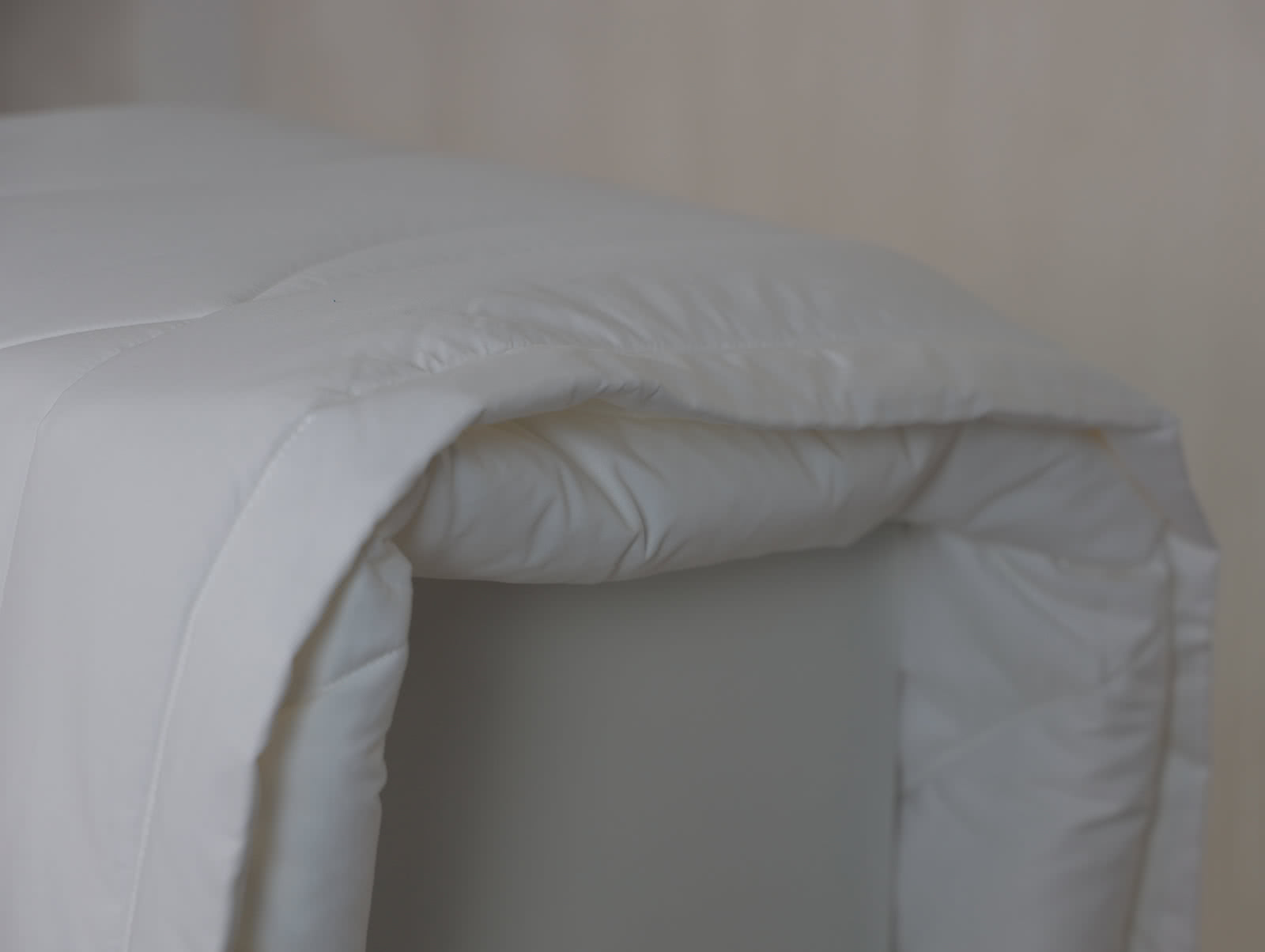 ������ Anna Flaum Aktiv, ������ � ������ � 27 ��������