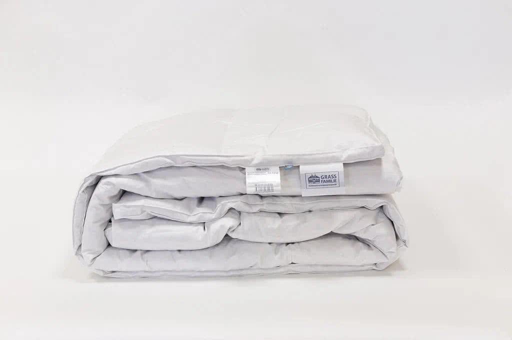 ������ Grass Familie White Down, ����������� � ��� � �����������