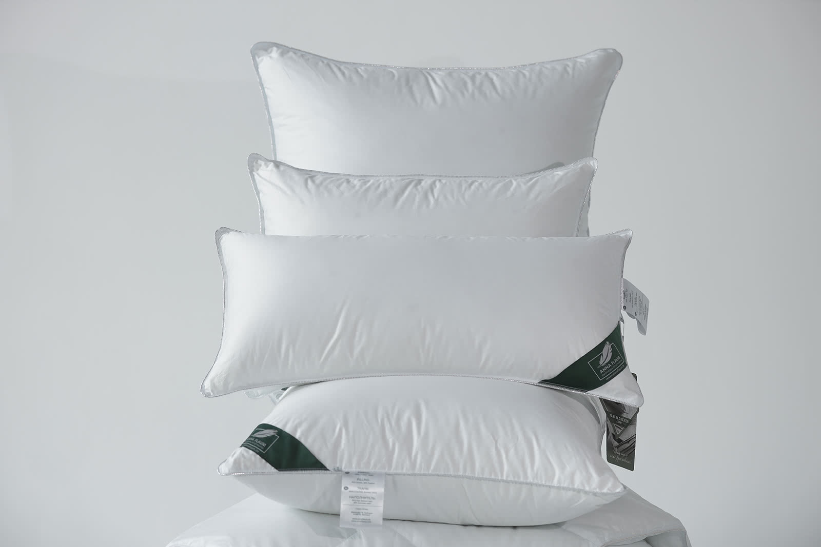 ������� Anna Flaum Eis, ������� 70�70 �� � ������������ ����� � ����