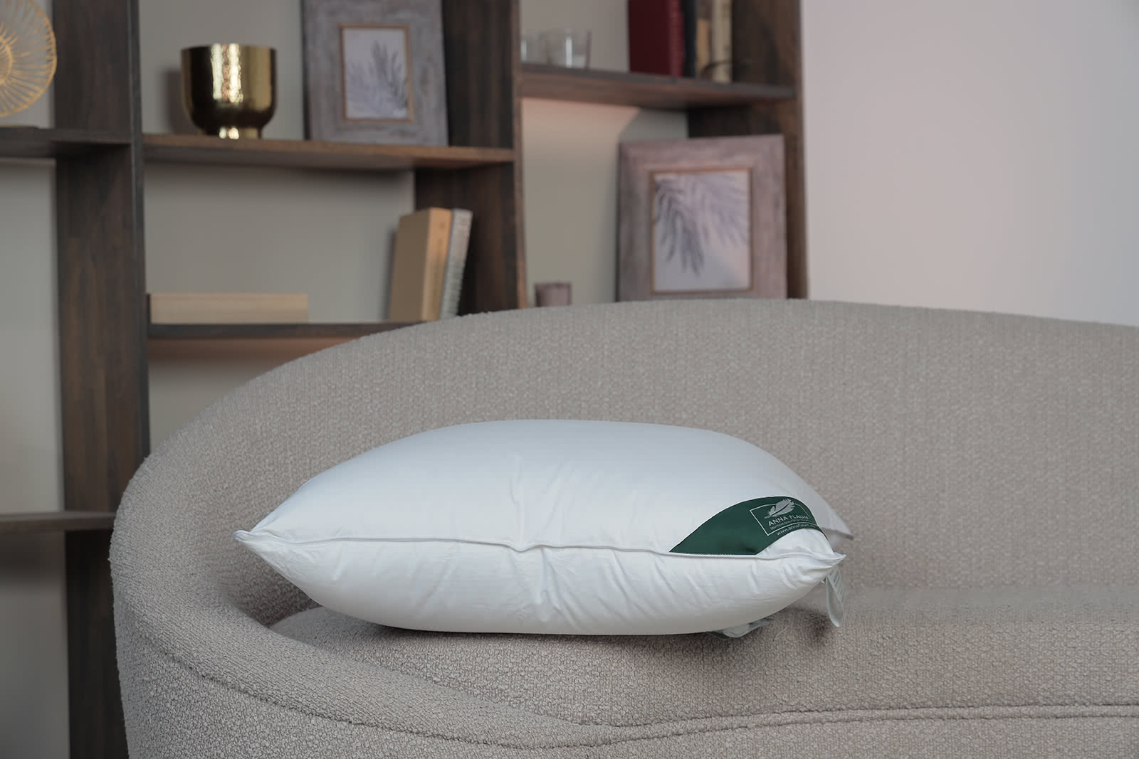 ������� Anna Flaum Perle, ������� 70�70 �� � ��� � 36 ��������